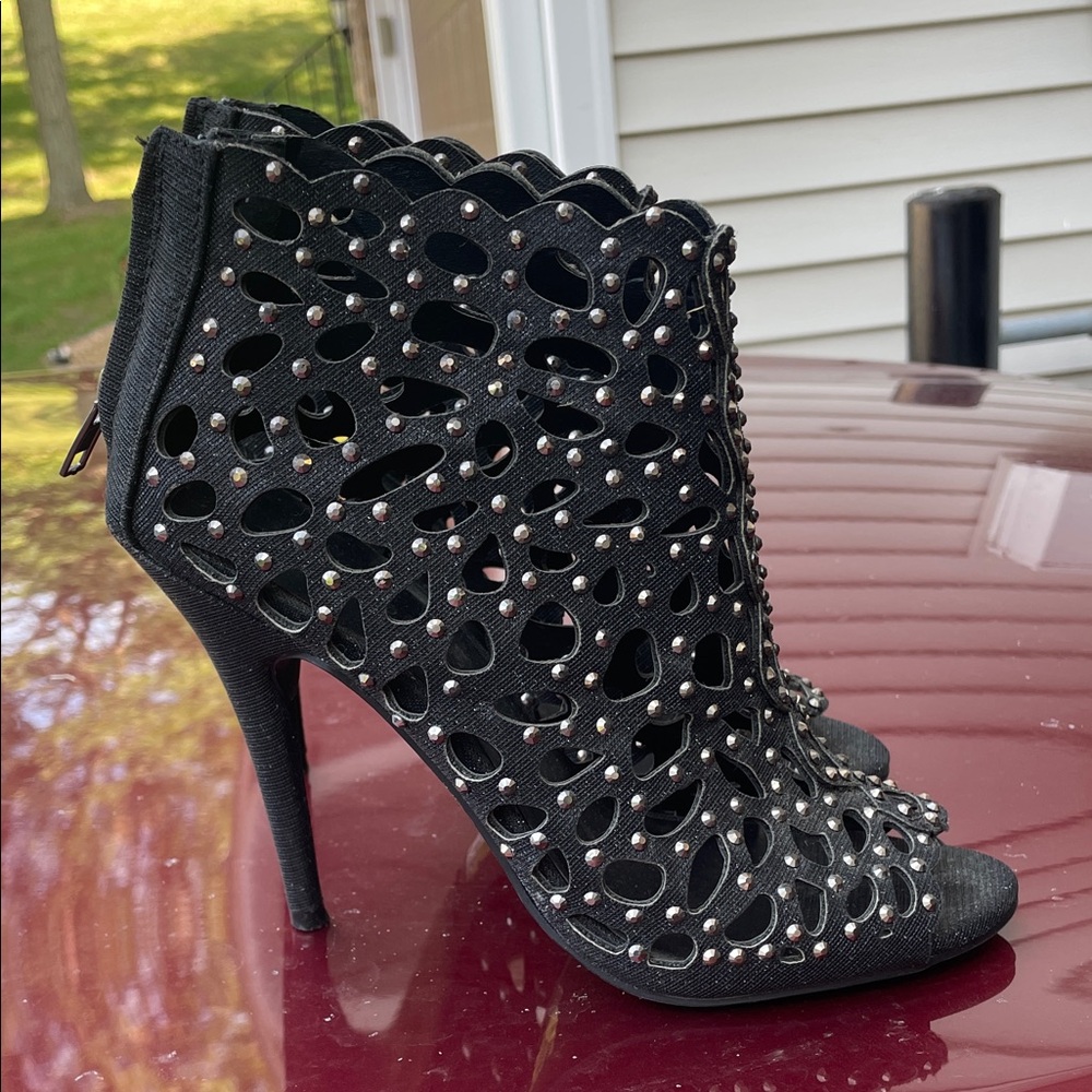 Zigi Soho Black Cutout Heeled Booties
